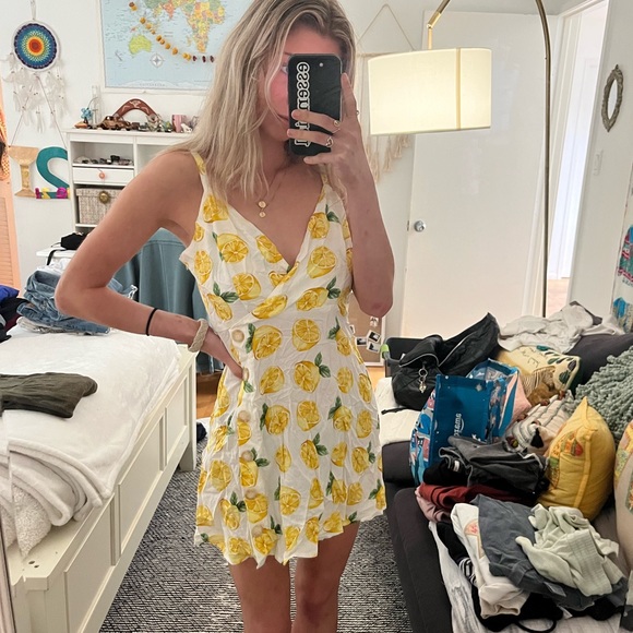 Lemon dress - Picture 2 of 4